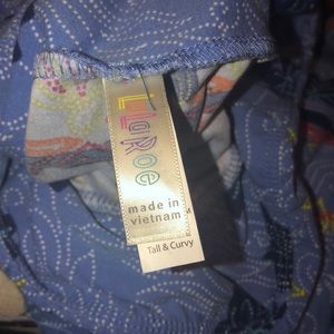 LuLaRoe Other - LulaRoe women’s TC blue designed leggings LuLaRoe Other - LulaRoe women’s TC blue designed leggings